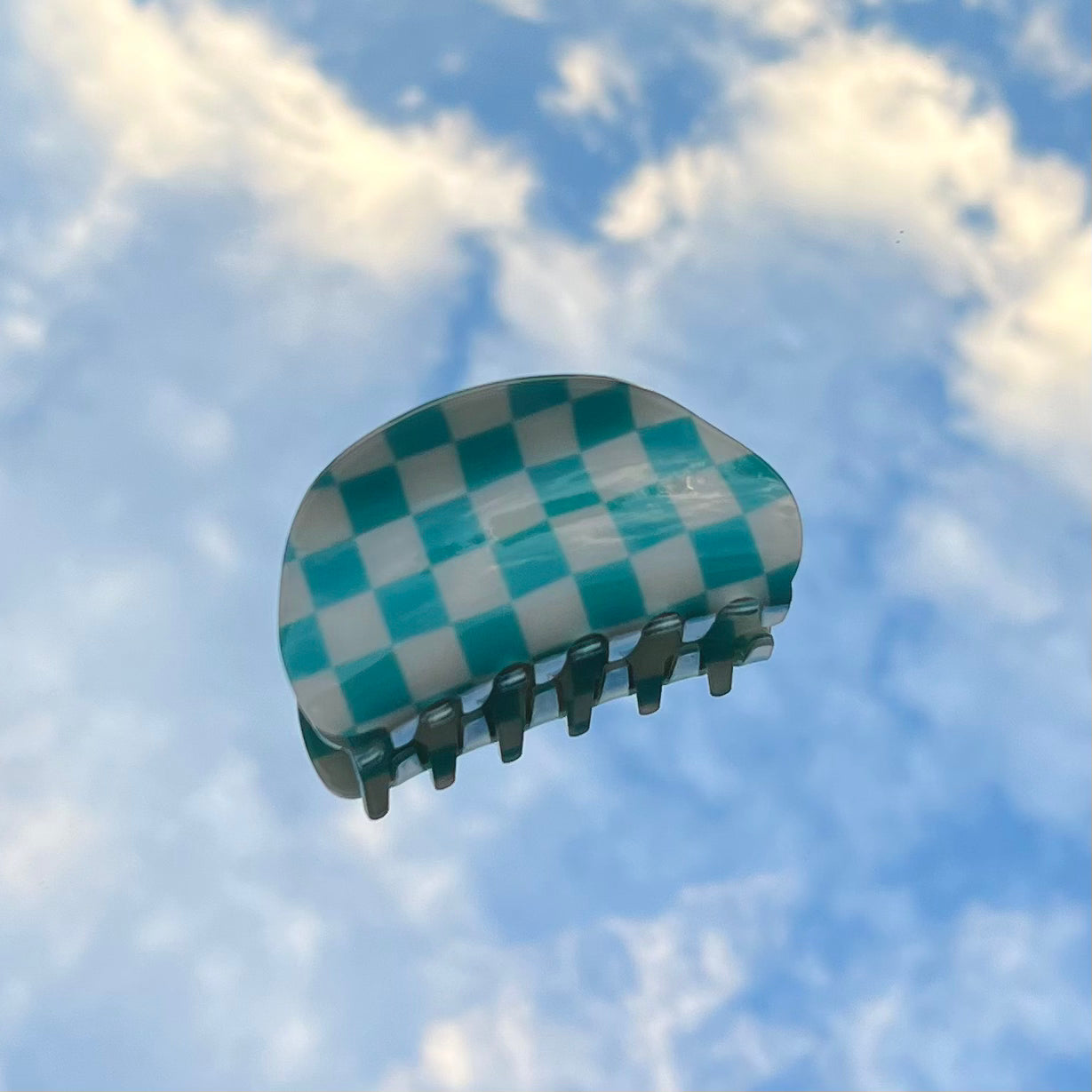emilia clip in turquoise checkers