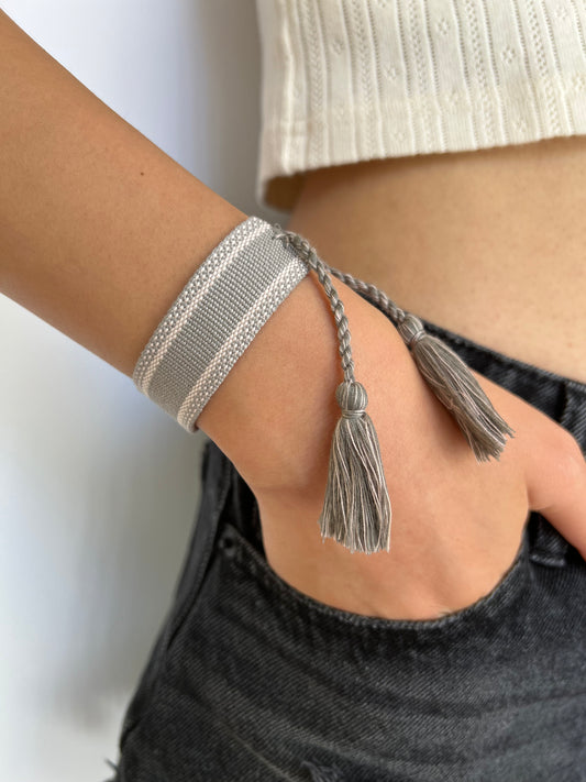 emme bracelet in cloud